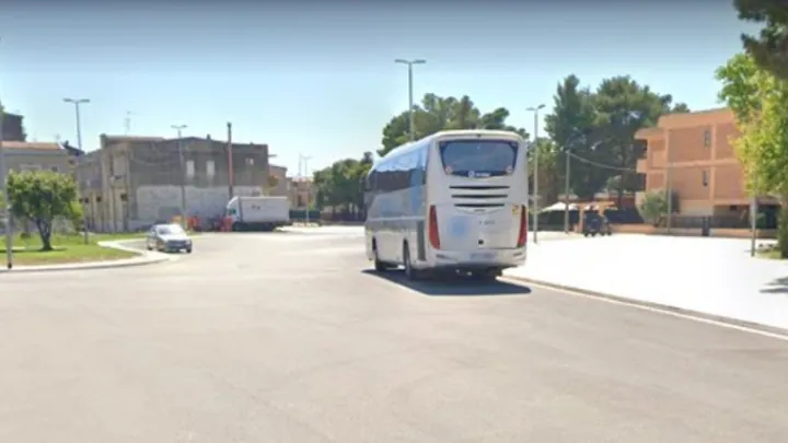 Terminal bus